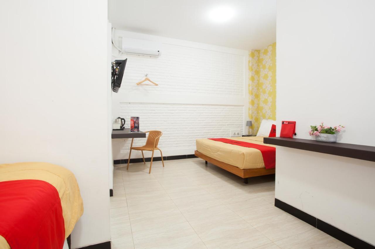 Reddoorz Near Museum Angkut Batu Hotel Batu  Exterior photo