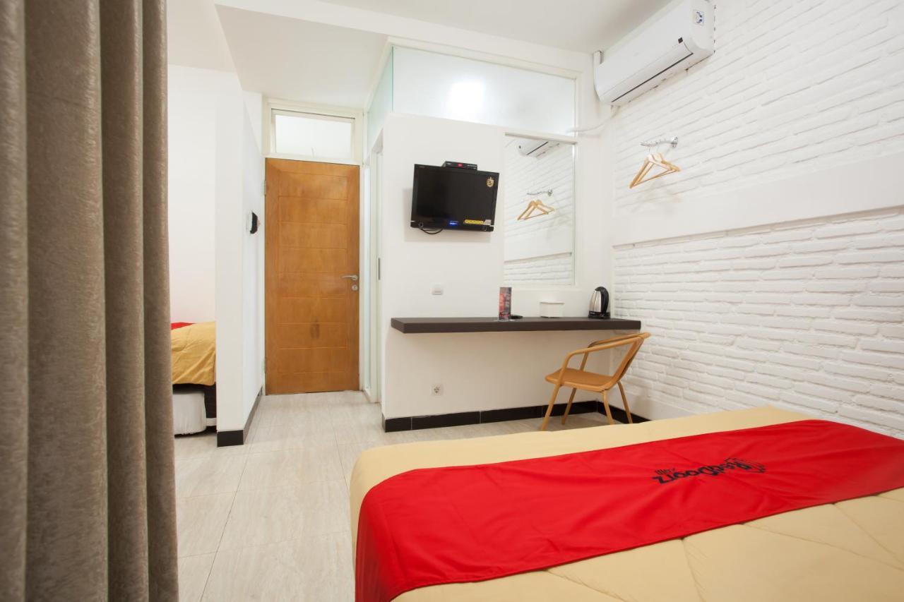 Reddoorz Near Museum Angkut Batu Hotel Batu  Exterior photo